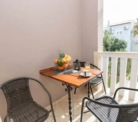 Studio In With Terrace, Air Conditioning, Wi-fi شقة تْسْغيكفانِتْسا