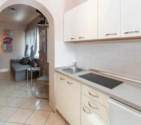 شقة Studio In With Terrace, Air Conditioning, Wi-fi تْسْغيكفانِتْسا